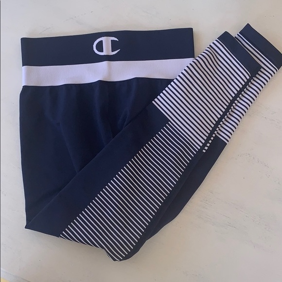 // CHAMPION HIGH RISE LEGGINGS // - Picture 6 of 7